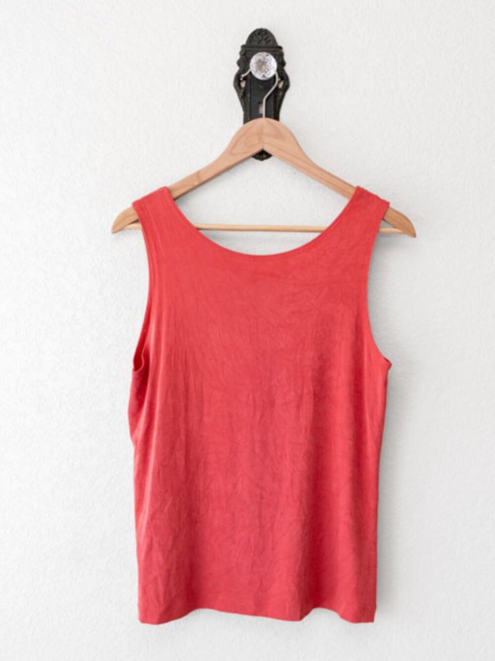 Chicos Travelers Tank Top 1 Medium Coral Slinky Stretch Travel Wrinkle Resistant